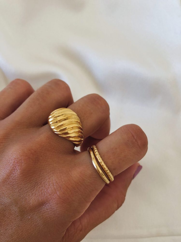 Anillo GOLD WAVE-ALMAROSS